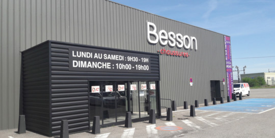 enseigne-besson-chaussures