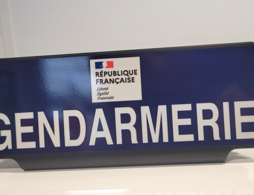Clip pare-soleil personnalisé pour la Gendarmerie Nationale